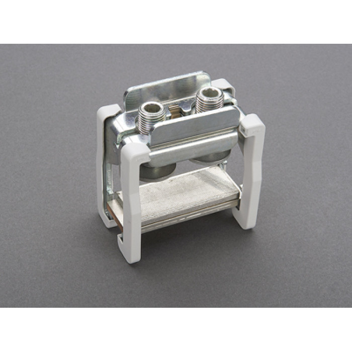 01070 Клема для приєднання гнучких шин 68х28, 1600А