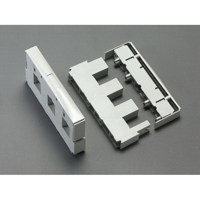 01231 Шиноутримувач 3-полюсний для 2-Т шини, без торцевих кришок