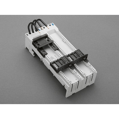 32452* Адаптер EEC 25 A, 60 мм система, 1 DIN-рейка 90х200 мм (PKZM0/BG1)